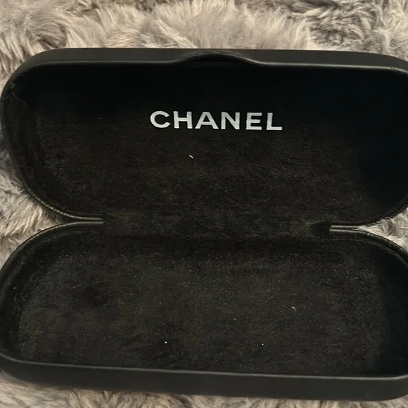 Chanel Sunglasses w/ Case - Picture 5 of 6